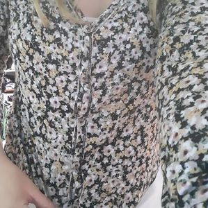 A light long sleeve tee. Size medium.